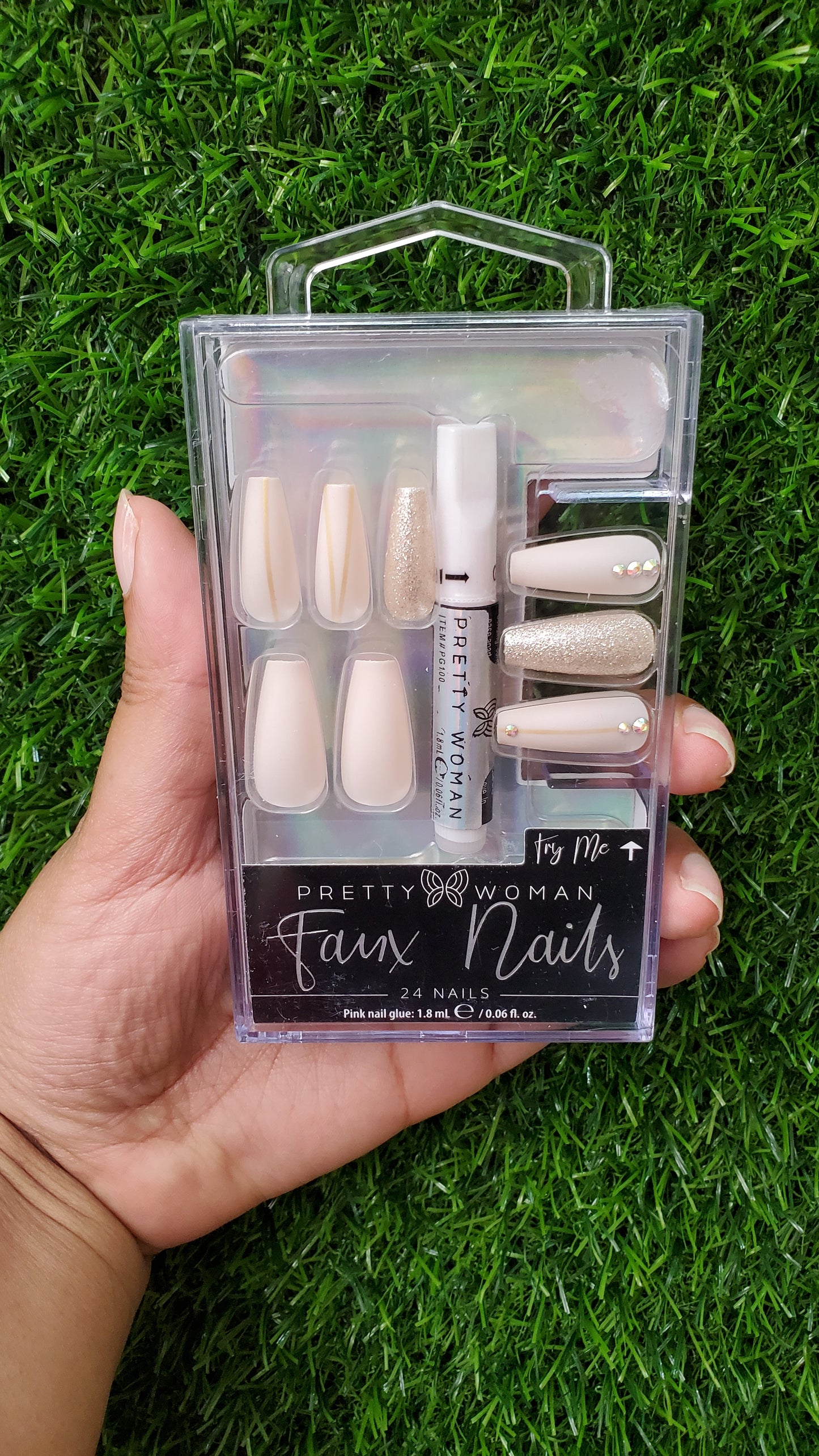 Pretty Woman Faux Nails