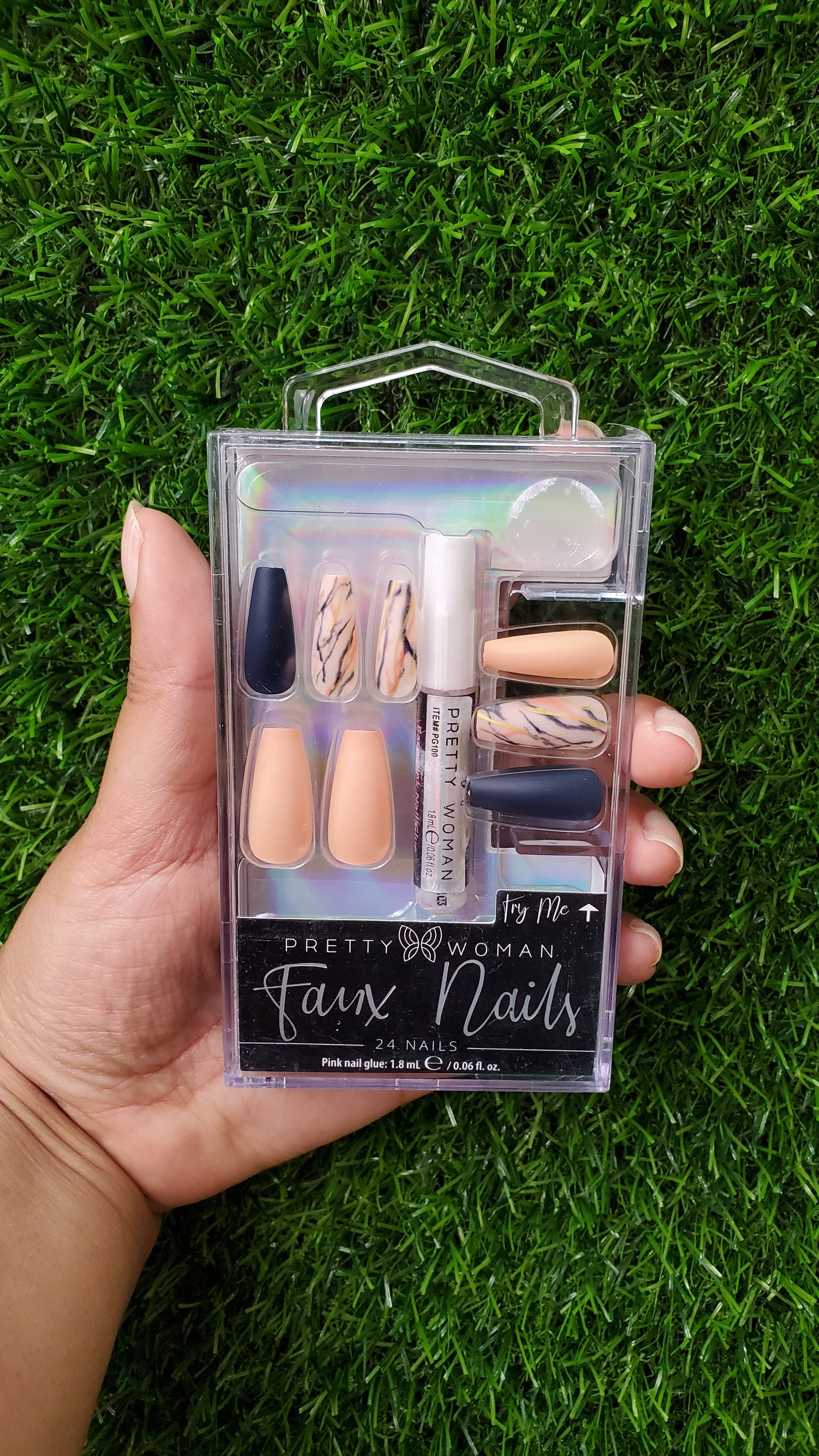 Pretty Woman Faux Nails