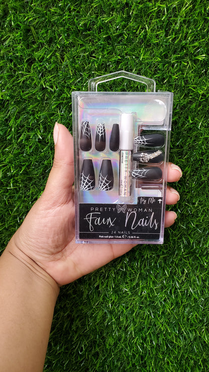 Pretty Woman Faux Nails